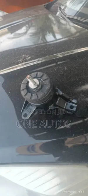 Cs35 Engine Mount