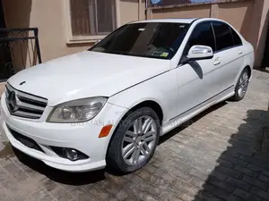 Mercedes-Benz C300 2009 White