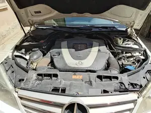 Mercedes-Benz C300 2009 White