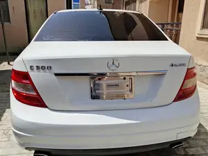 Mercedes-Benz C300 2009 White