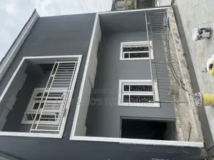 3bdrm Duplex in Leisure Court Estate, Lugbe District for rent