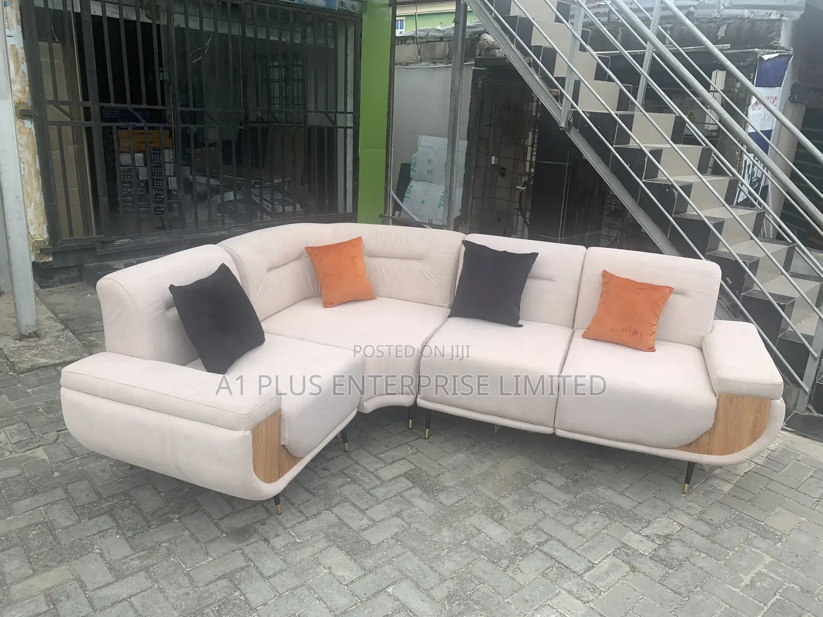 Modern Cream Color L-shape Sofa. Stylish & Spacious