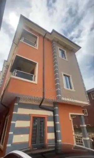 13bdrm Block of Flats in In Shomulo, Shomolu for sale