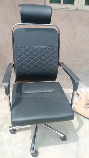 Office Swivel Chair With Arm Rest