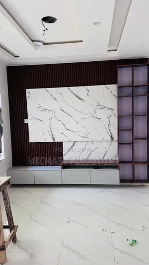 HDF High Gloss Standard Tv Console