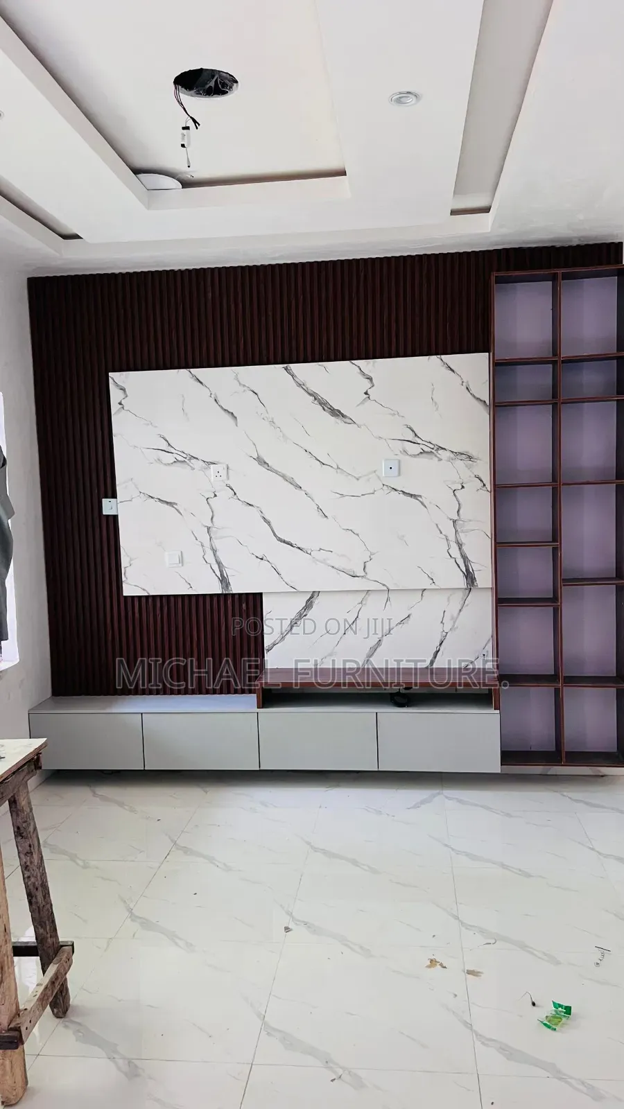 HDF High Gloss Standard Tv Console