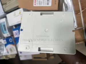 Isolation Switch Wall Mount 32a 4pole