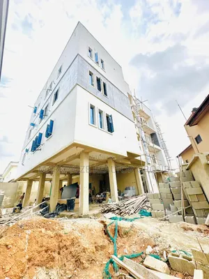 3bdrm Apartment in Maryland Lagos for sale