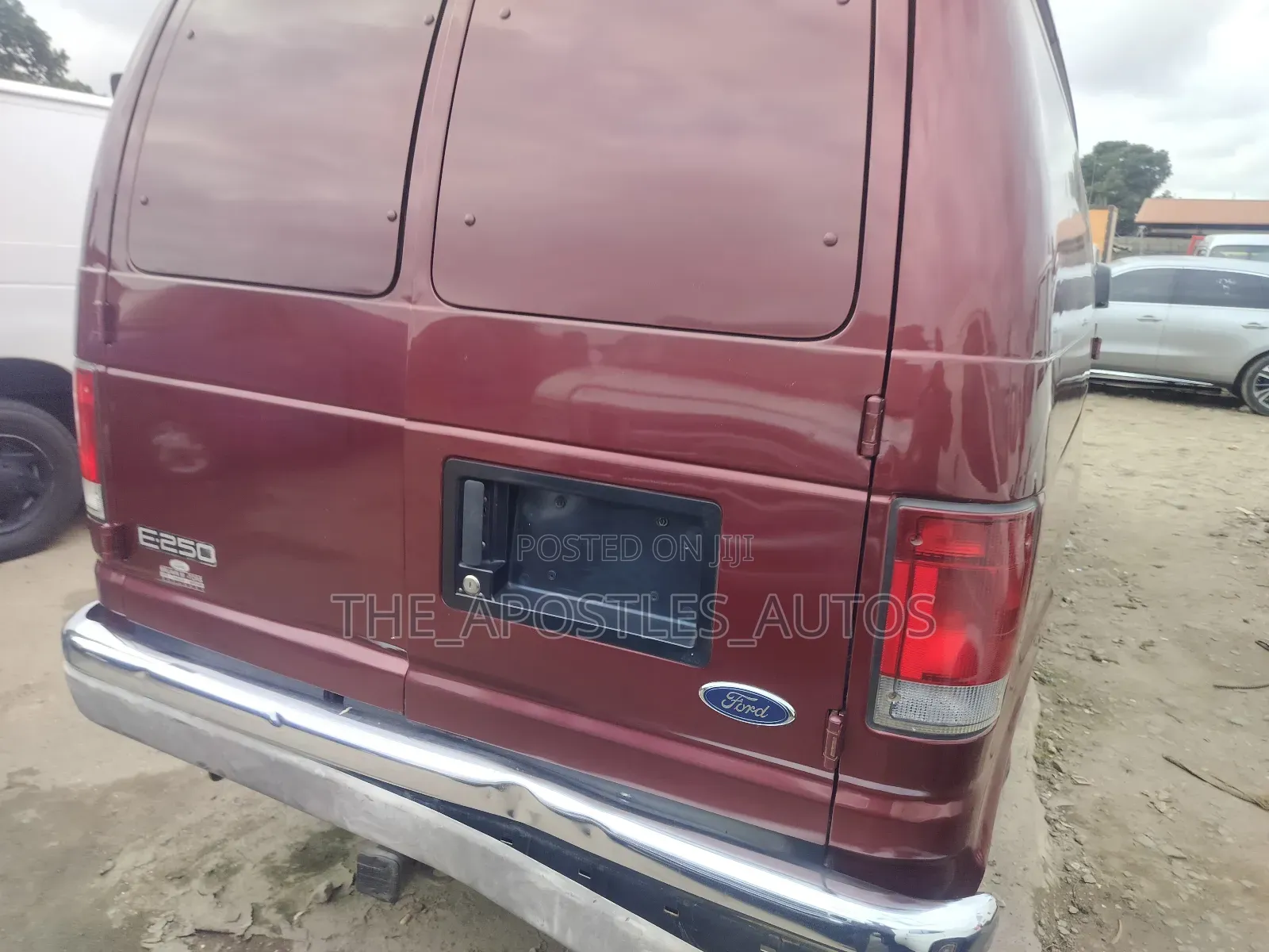 Ford E250 2005 Brown