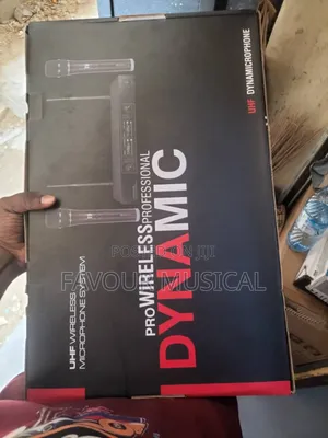 Prowireless Professional Dynamic Uhf Wireless Microphone System