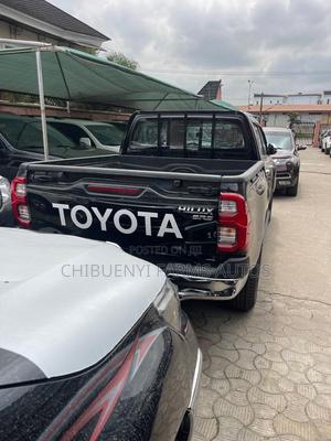 New Toyota Hilux 2024 Black