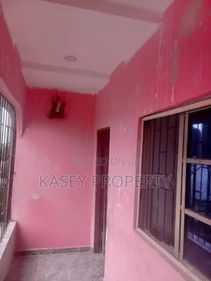 2bdrm Block of Flats in Warri for rent