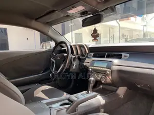 Chevrolet Camaro LT Coupe 2012 White