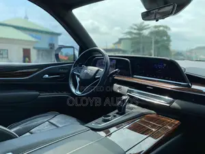 Cadillac Escalade 2022 White
