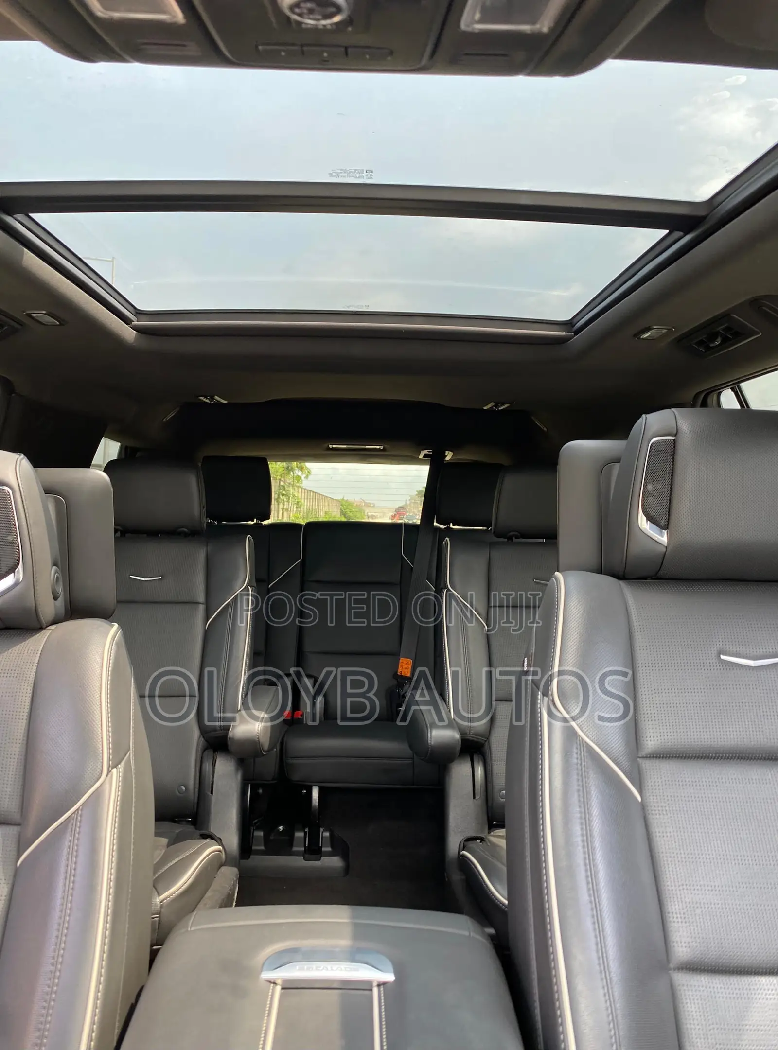Cadillac Escalade 2022 White