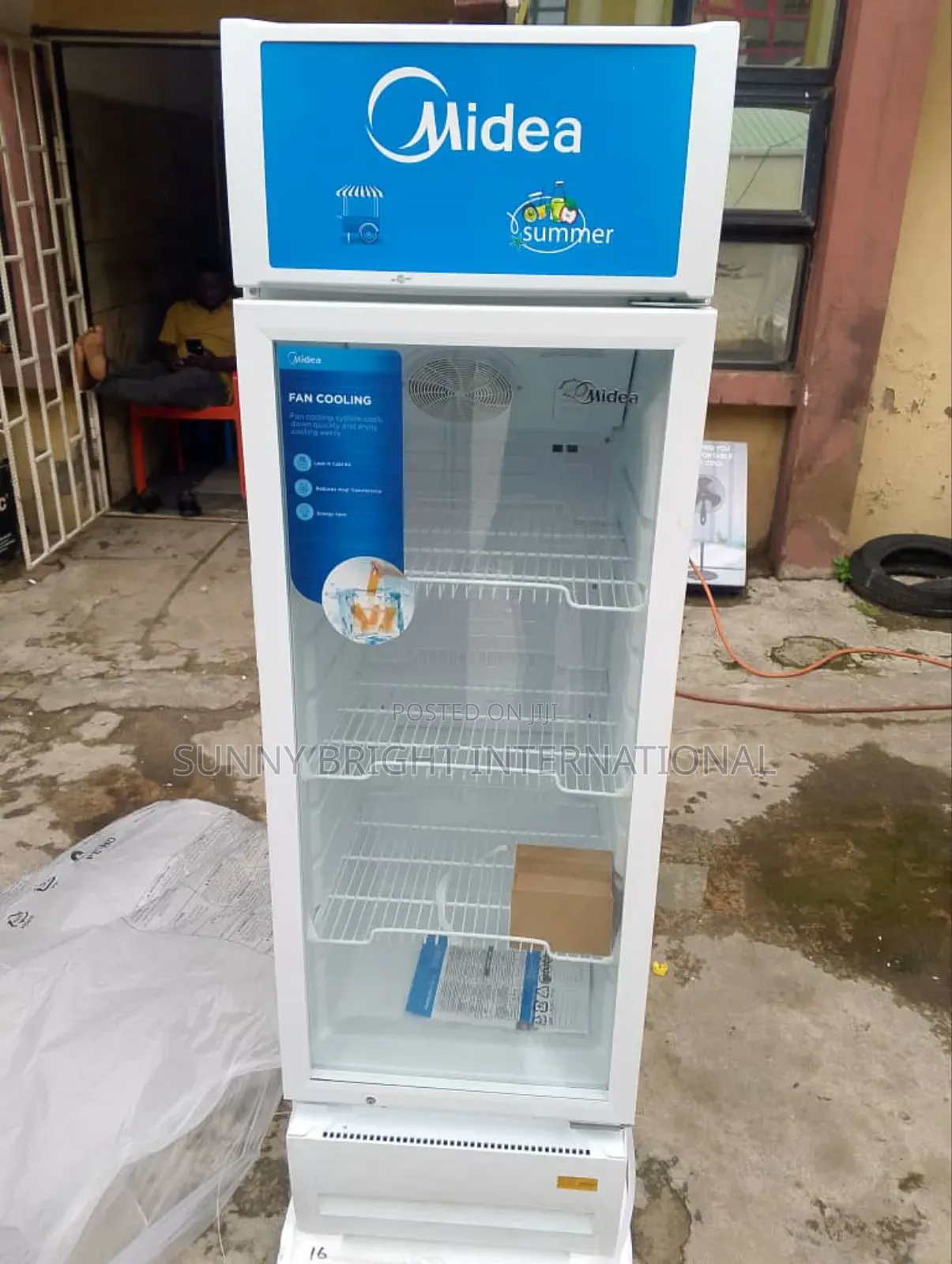 Midea Standing Showcase