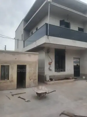 4bdrm Duplex in Enugu for sale