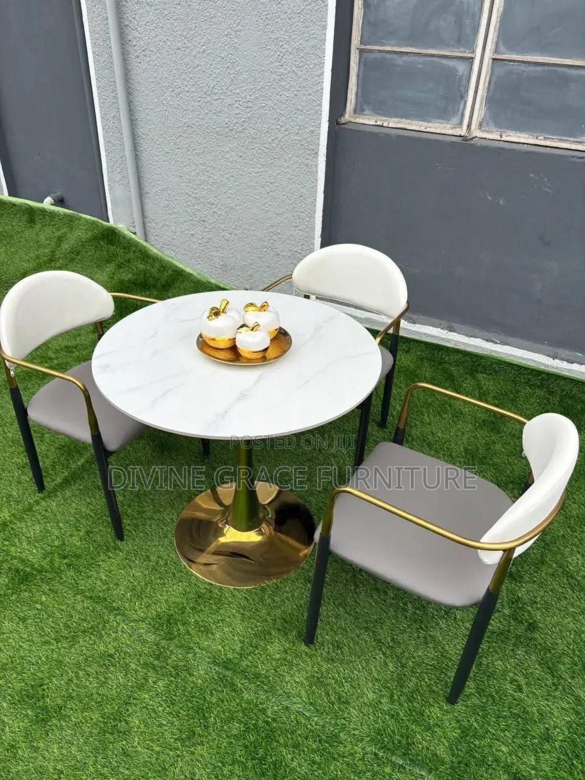 Mini Dinning