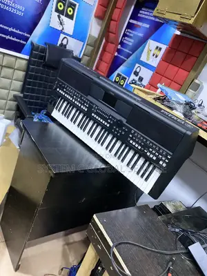 Yamaha PSR-Sx600 Keyboard