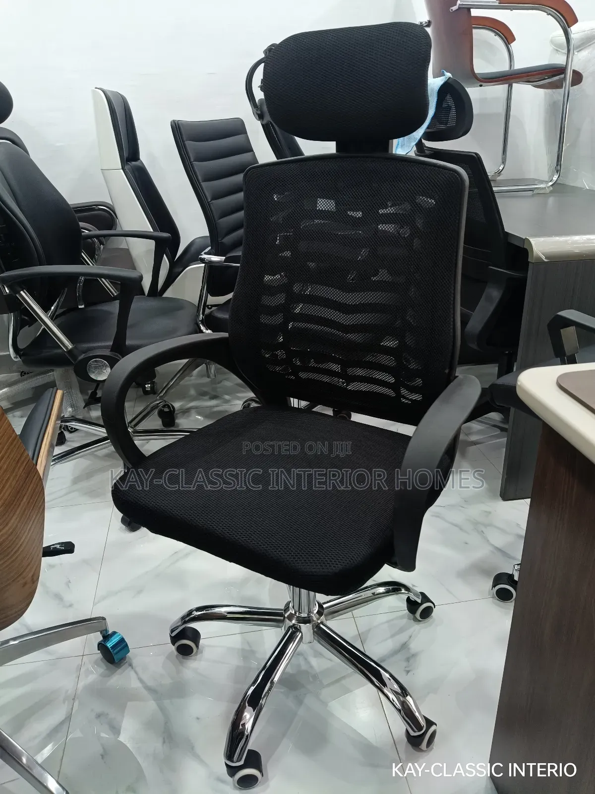 Reading 📖 Chair With Head Relax