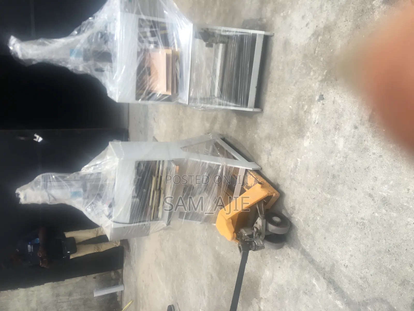Pneumatic Punching Machine