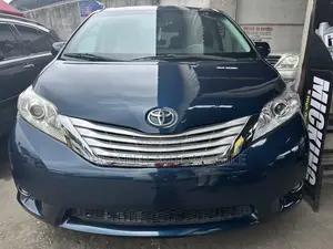 Toyota Sienna LE 8 Passenger 2011 Blue