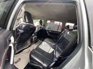 Lexus GX 460 Premium 2011 Silver