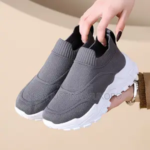 Latest Multipurpose Easy Wear Sneakers