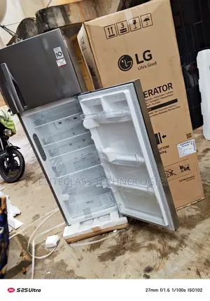 Chilluxelg 308 Liters Double Door Refrigerator(Ref322rlbn)