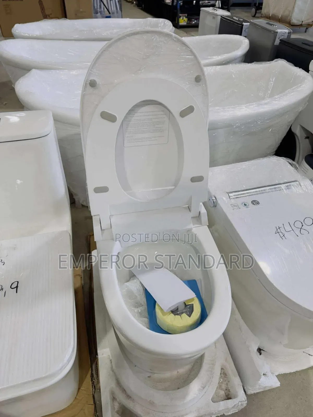 Smart Sensor Wc With Remote Control.