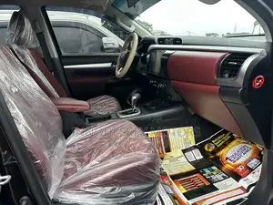 Toyota Hilux SR5 4x4 2016 Black