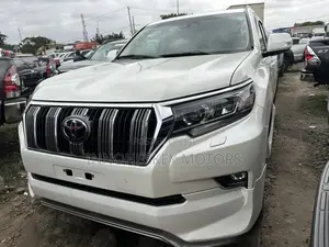Toyota Land Cruiser Prado 2023 White