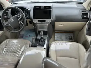 Toyota Land Cruiser Prado 2023 White