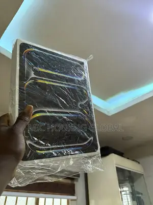 New Apple iPad Pro 13 (2024) 1 TB Black