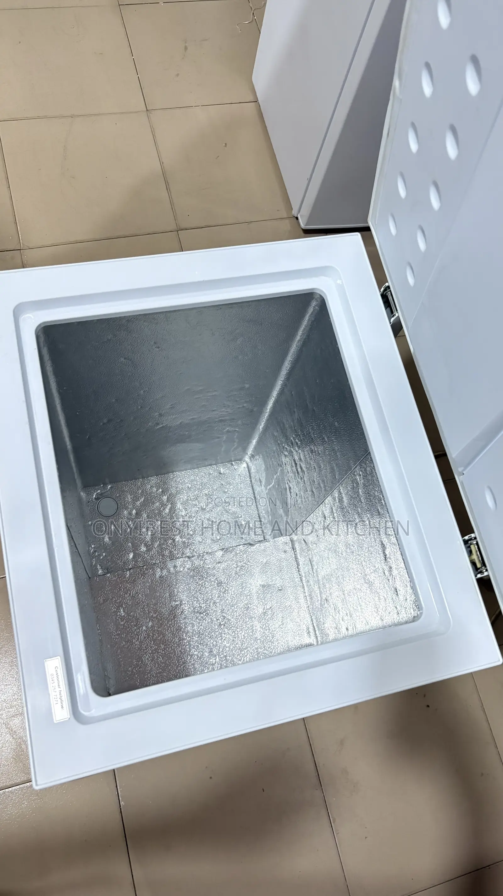 Bush 100liters Chest Freezer