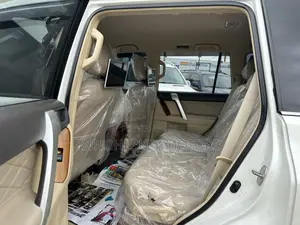 Toyota Land Cruiser Prado 4.0 Petrol GX-R 2017 White