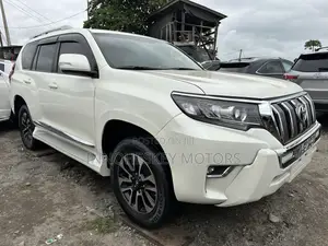 Toyota Land Cruiser Prado 4.0 Petrol GX-R 2017 White