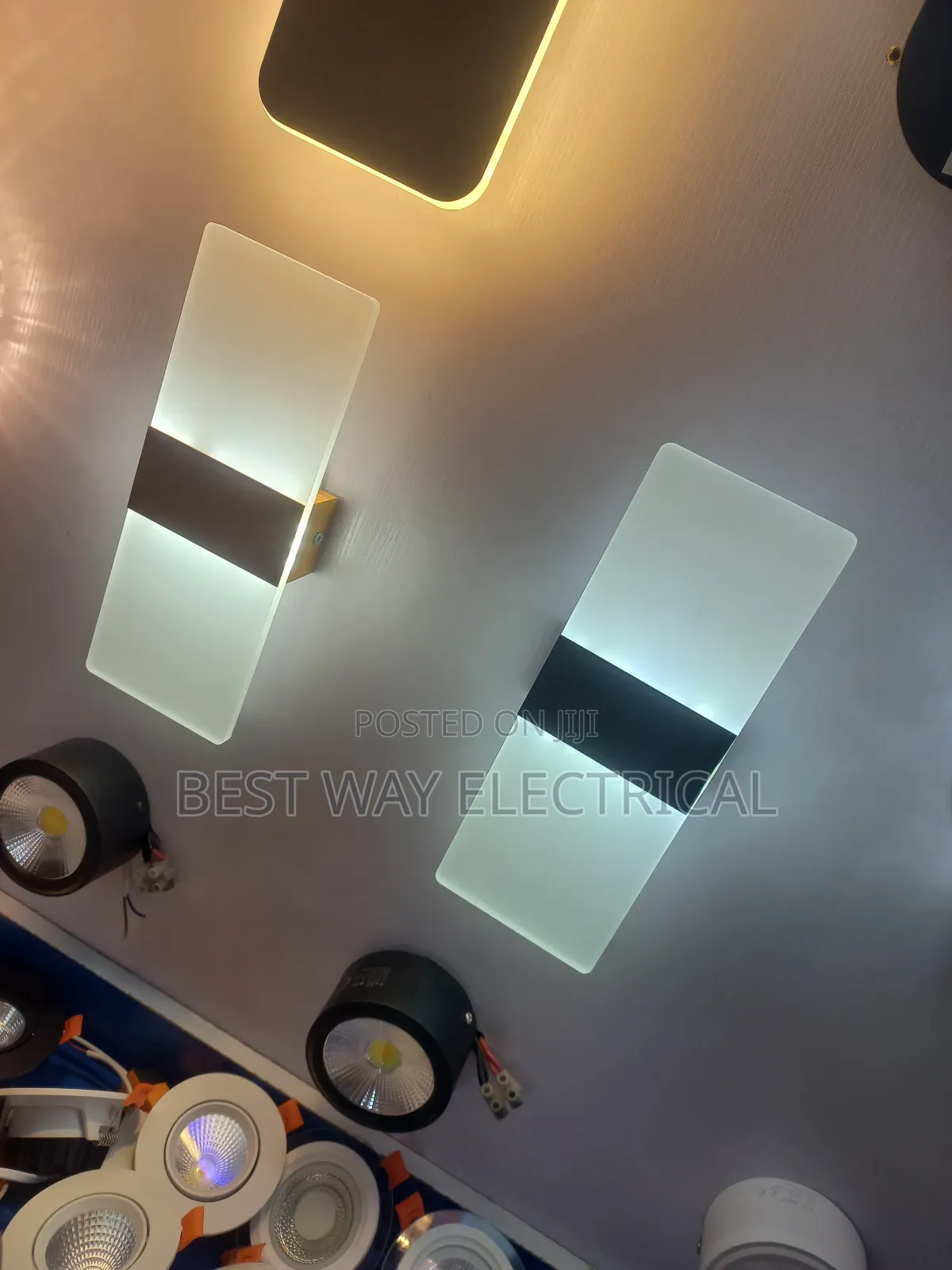 Simple Wall Brackets Light in Abuja