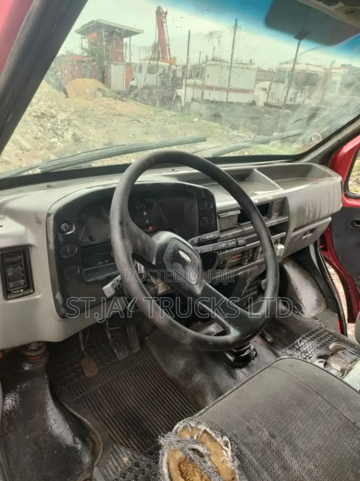 Ford Transit 2004 Red