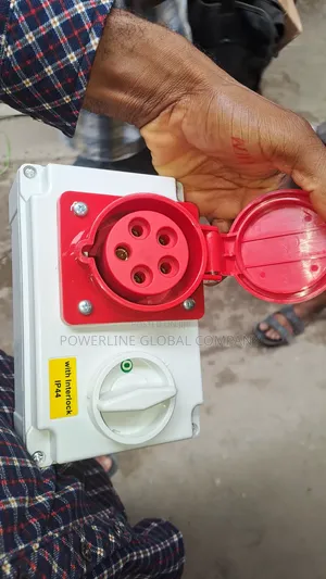 Industrial Socket for Homes/ Hotels/ Factories