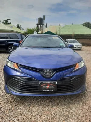 Toyota Camry LE (2.5L 4cyl 8A) 2019 Blue