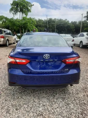 Toyota Camry 2018 Blue