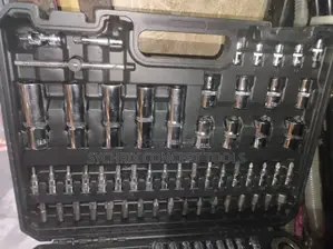 Socket Wrench Set- 1/4" 1/2"