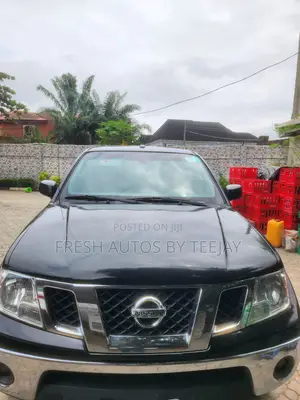 Nissan Frontier Crew Cab SE 4x4 2011 Black
