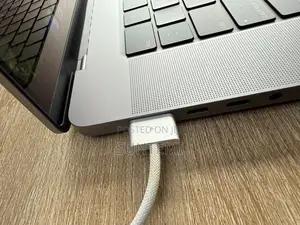 Laptop Apple MacBook 32GB Apple M1 Max SSD 512GB