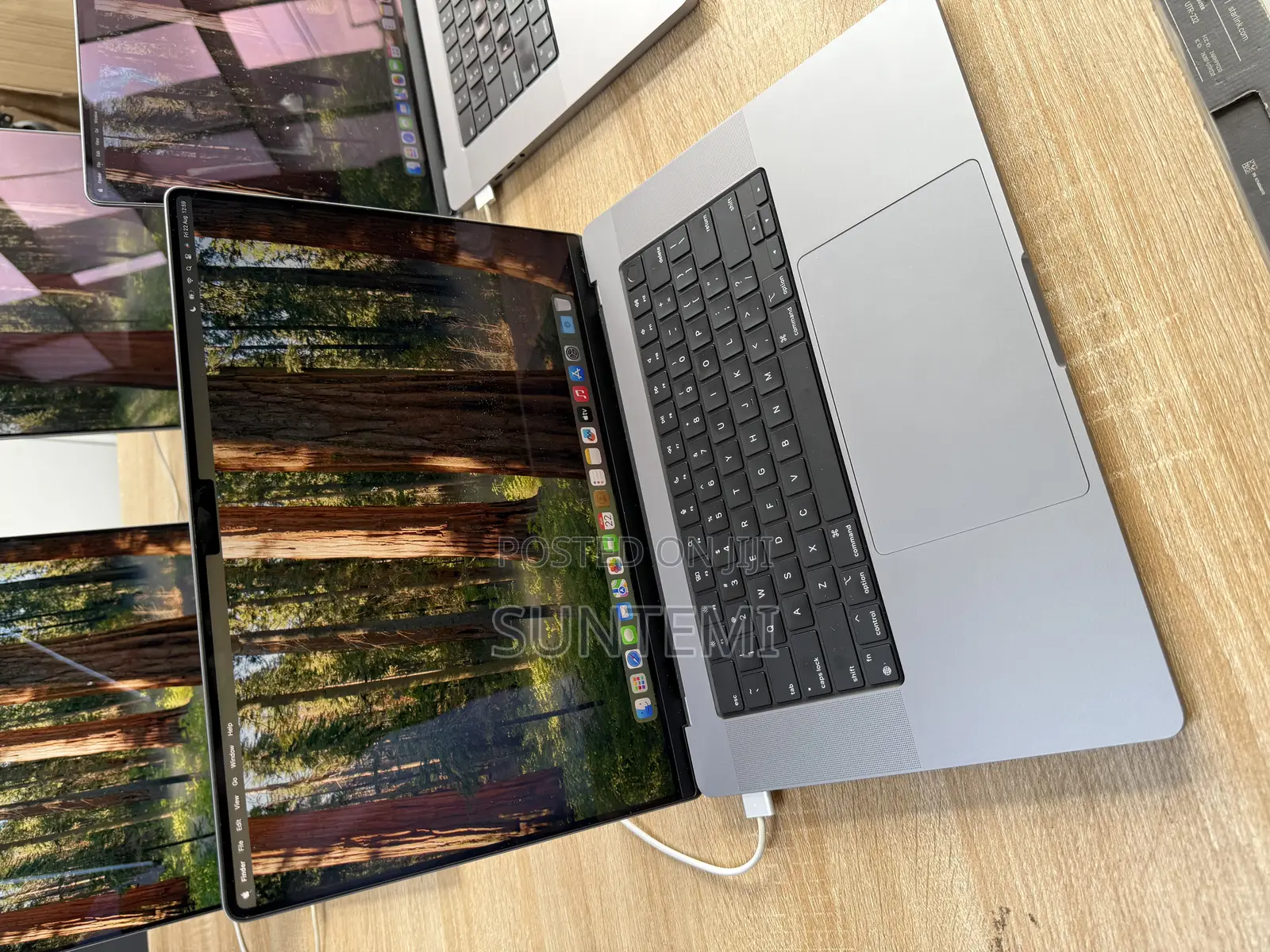 Laptop Apple MacBook 32GB Apple M1 Max SSD 512GB