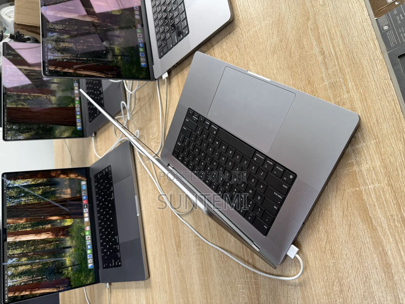 Laptop Apple MacBook 32GB Apple M1 Max SSD 512GB