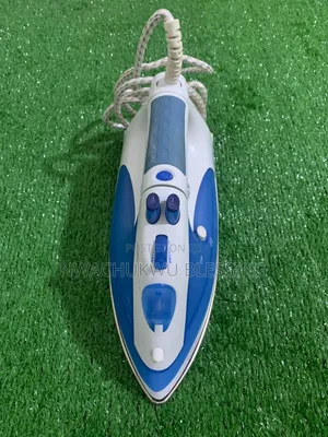 American Severin Steam Iron, With Ceramic-Coated Sole