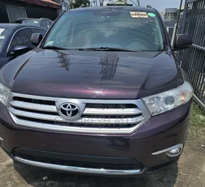 Toyota Highlander Limited 2012 Burgundy