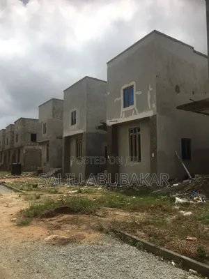 3bdrm Duplex in Salis Aviation City, Kiami for sale